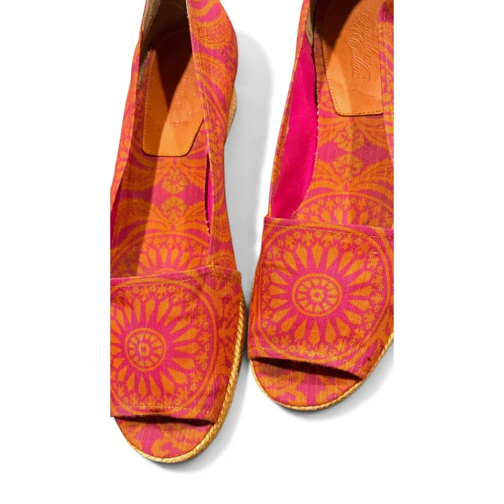 Stuart Weitzman Theodora Callum Wedge 9 - 9.5 Pink Orange Medallion Espadrille